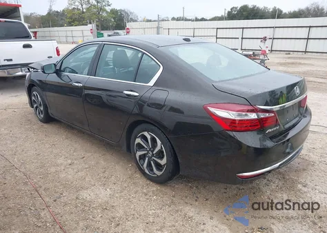 2017 Honda Accord Ex-L z USA, uszkodzony, nr VIN 1HGCR2F81HA037528